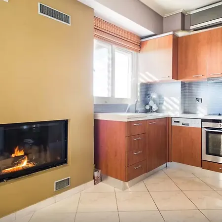 아파트 Acropolis 360 Penthouse *