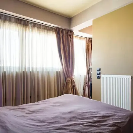 아파트 Acropolis 360 Penthouse *